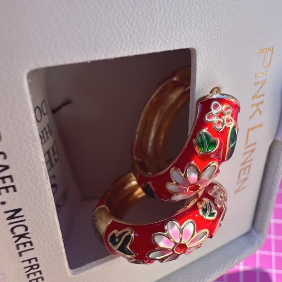 Pink linen clip on earrings red gold tone flower loop LEAD SAFE NICKEL FREE NIB - Picture 7 of 11